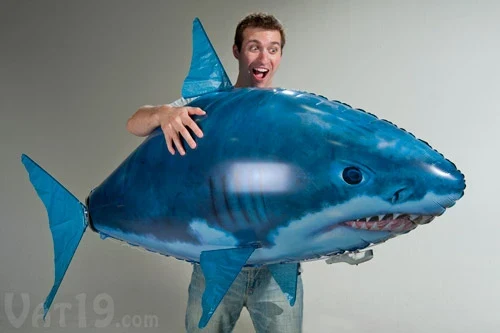 Air Swimmers Remote Control Flying Fish - Image 4
