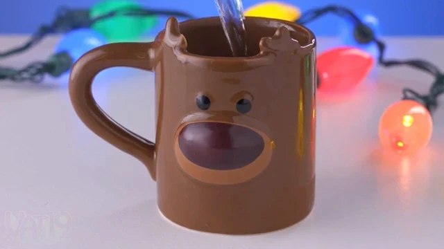 Reindeer Heat Change Mug - Image 6